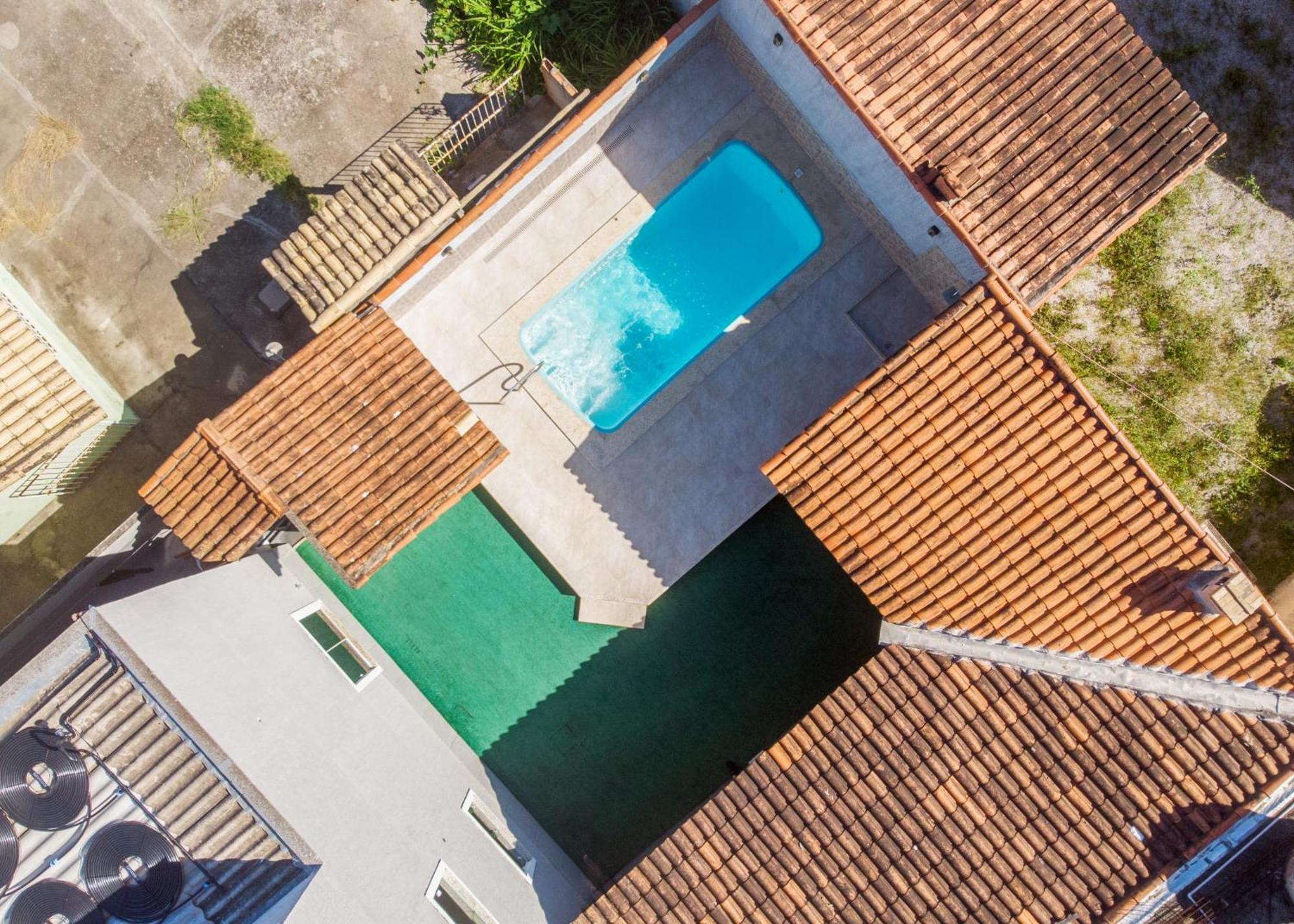 Refugio Tropical Casa De Praia Com Piscina Aquecida E 4 Suites E Garagem 3 Carros, 800 Mtrs Da Praia Internet 700 Mbps, Condominio Privado Com Pista De Skate , Quadra De Futevolei , Campos E Quadras De Futebol! Cabo Frio Esterno foto