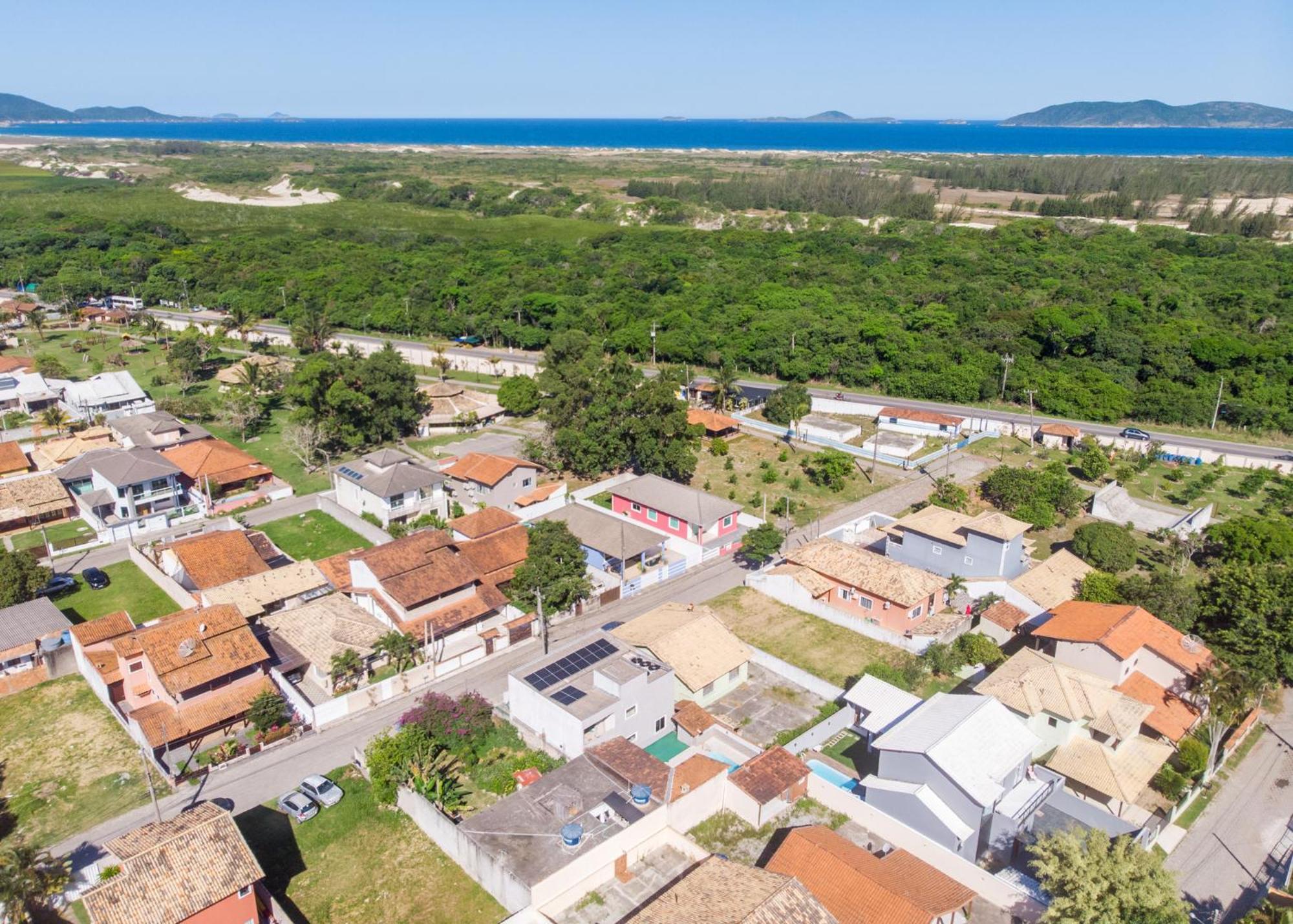 Refugio Tropical Casa De Praia Com Piscina Aquecida E 4 Suites E Garagem 3 Carros, 800 Mtrs Da Praia Internet 700 Mbps, Condominio Privado Com Pista De Skate , Quadra De Futevolei , Campos E Quadras De Futebol! Cabo Frio Esterno foto