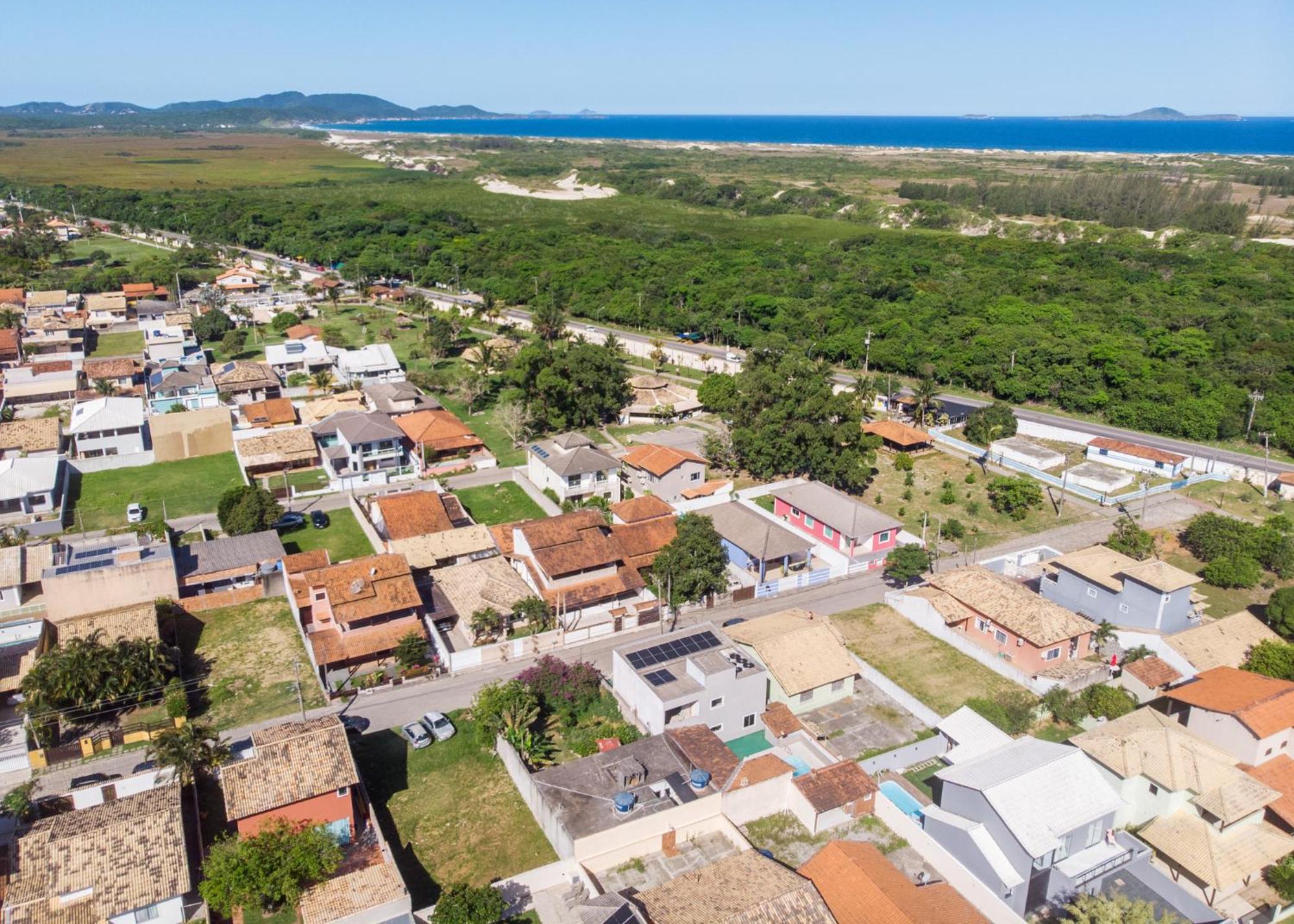 Refugio Tropical Casa De Praia Com Piscina Aquecida E 4 Suites E Garagem 3 Carros, 800 Mtrs Da Praia Internet 700 Mbps, Condominio Privado Com Pista De Skate , Quadra De Futevolei , Campos E Quadras De Futebol! Cabo Frio Esterno foto