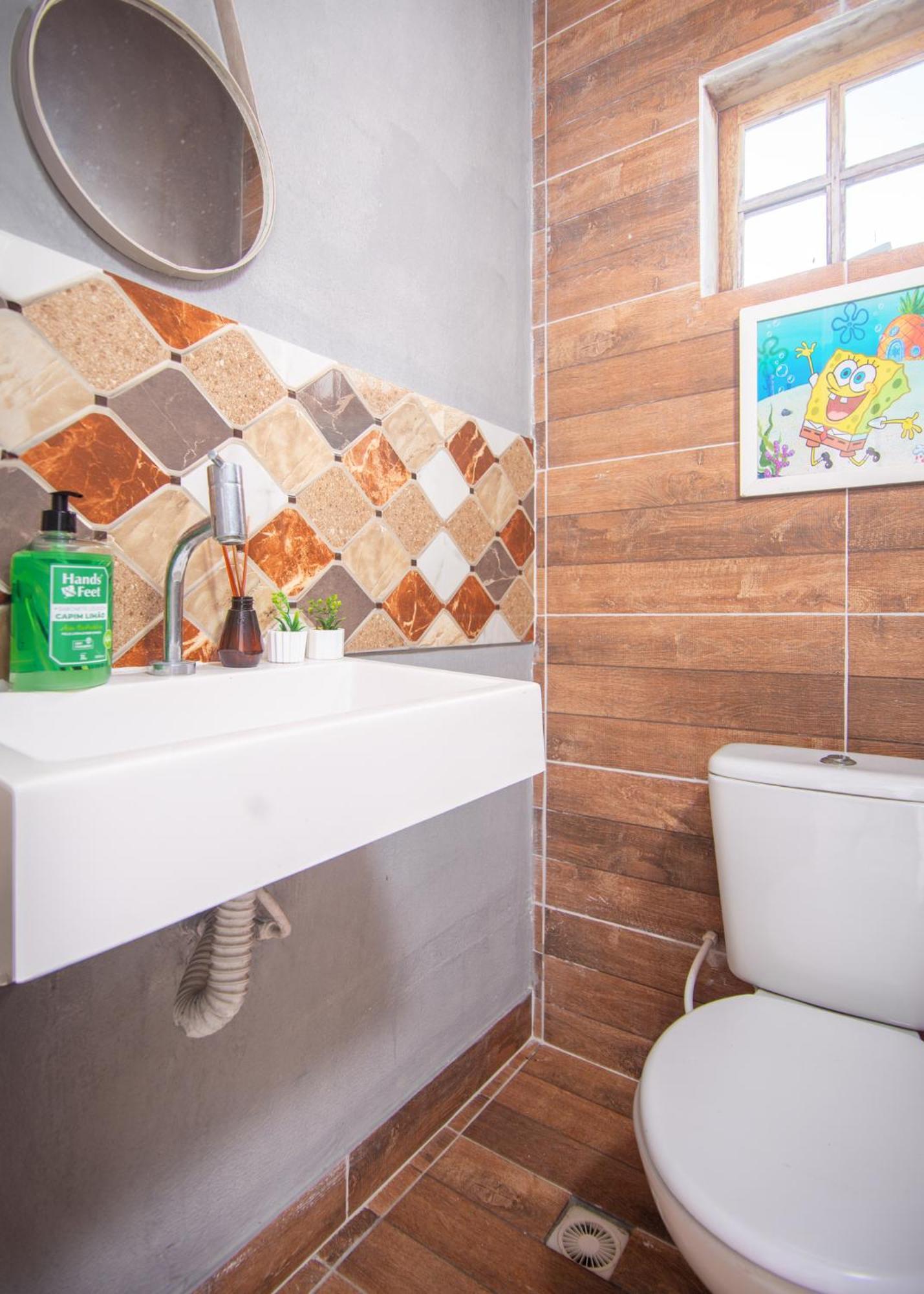 Refugio Tropical Casa De Praia Com Piscina Aquecida E 4 Suites E Garagem 3 Carros, 800 Mtrs Da Praia Internet 700 Mbps, Condominio Privado Com Pista De Skate , Quadra De Futevolei , Campos E Quadras De Futebol! Cabo Frio Esterno foto