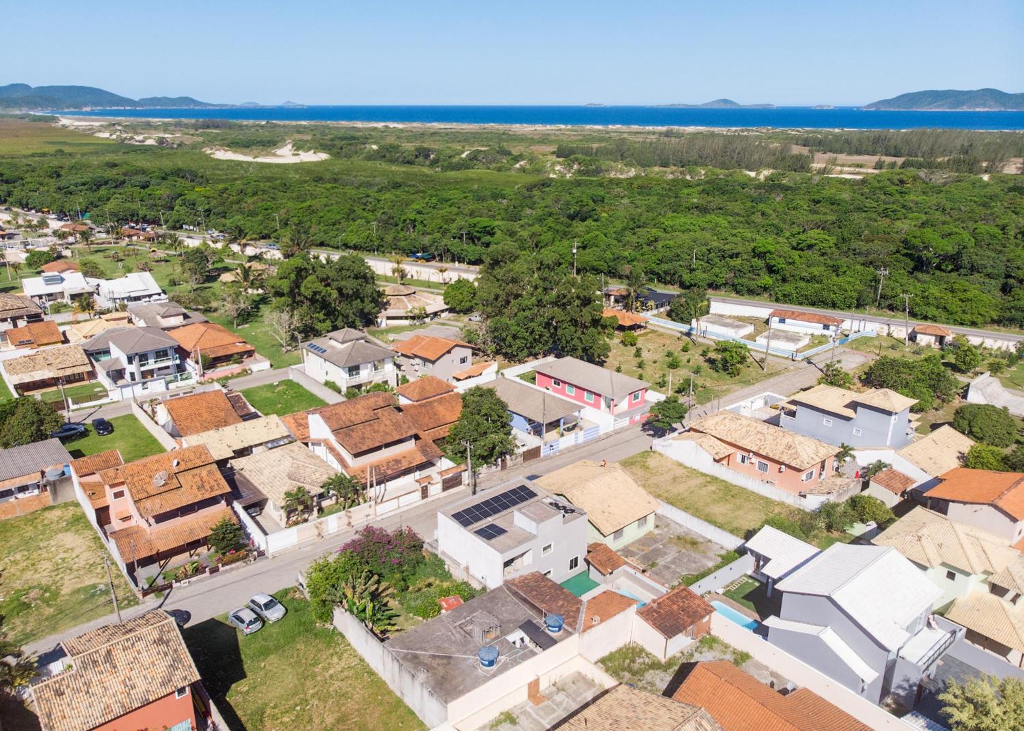 Refugio Tropical Casa De Praia Com Piscina Aquecida E 4 Suites E Garagem 3 Carros, 800 Mtrs Da Praia Internet 700 Mbps, Condominio Privado Com Pista De Skate , Quadra De Futevolei , Campos E Quadras De Futebol! Cabo Frio Esterno foto