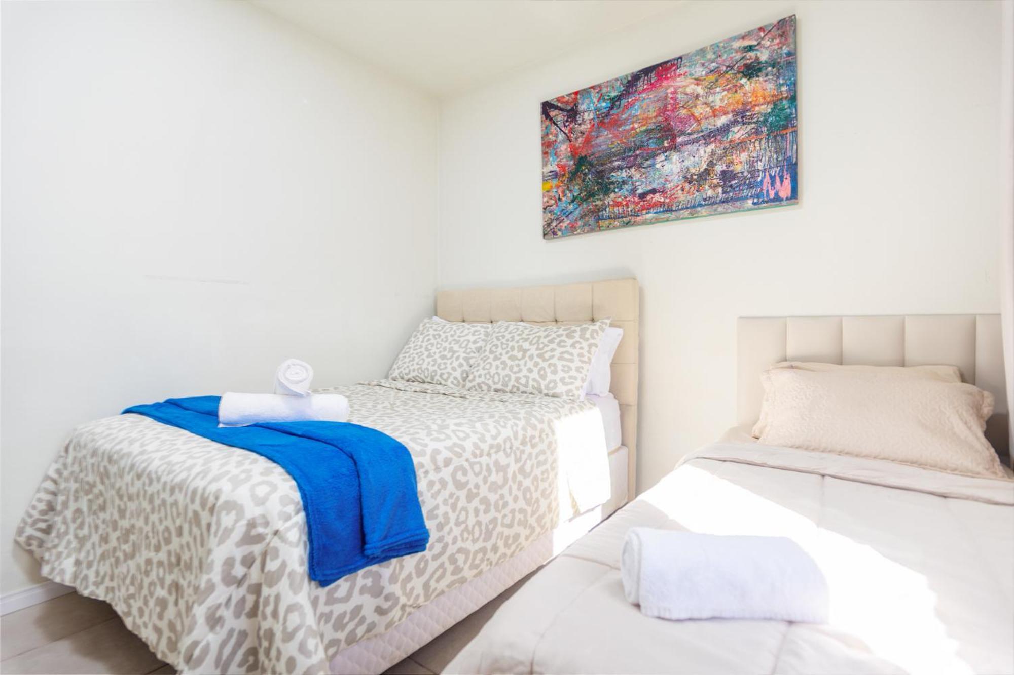 Refugio Tropical Casa De Praia Com Piscina Aquecida E 4 Suites E Garagem 3 Carros, 800 Mtrs Da Praia Internet 700 Mbps, Condominio Privado Com Pista De Skate , Quadra De Futevolei , Campos E Quadras De Futebol! Cabo Frio Esterno foto