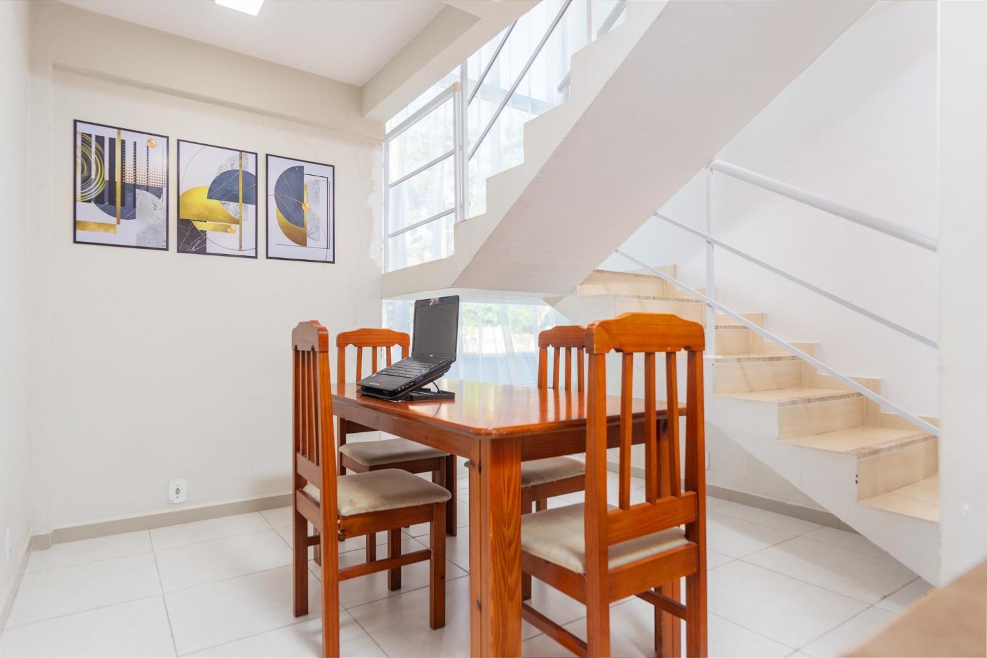 Refugio Tropical Casa De Praia Com Piscina Aquecida E 4 Suites E Garagem 3 Carros, 800 Mtrs Da Praia Internet 700 Mbps, Condominio Privado Com Pista De Skate , Quadra De Futevolei , Campos E Quadras De Futebol! Cabo Frio Esterno foto
